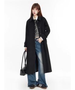 Petite Women's Black Woolen Coat, 2025 Hepburn-Style, High-End Versatile Long Coat for Chic Winter Fashion
