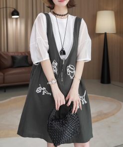 Petite Women's Korean Style Embroidered Short Sleeve Top & Suspender Pants Set - Trendy Two-Piece Outfit for Summer 2025