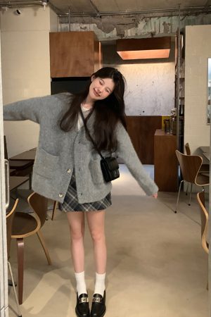 Petite Women's Korean Style Soft Fluffy Knitted Cardigan, Loose Fit Sweater Coat for Autumn 2025, Cozy Layering Essential