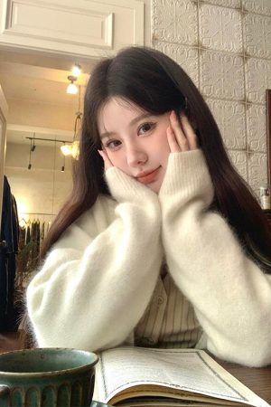 Petite Women's Korean Style Soft Fluffy Knitted Cardigan, Loose Fit Sweater Coat for Autumn 2025, Cozy Layering Essential