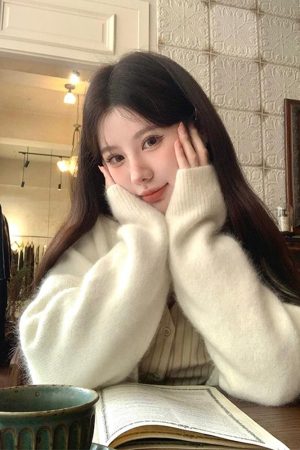 Petite Women's Korean Style Soft Fluffy Knitted Cardigan, Loose Fit Sweater Coat for Autumn 2025, Cozy Layering Essential