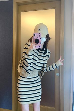 Petite Women's Striped Knitted Cardigan Set - Short Sleeve Top & Skirt Two-Piece for Autumn Fashion