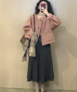 Petite Woolen Short Coat for Women - Unique Korean Style, 2025 Autumn/Winter Fashion, Elegant High-End Feel