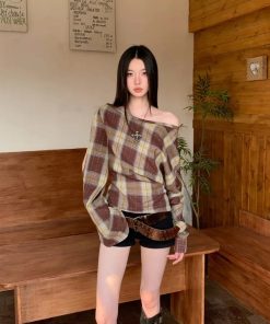 Pick Me Girl Outfit, Casual Chic Outfit - Plaid One Shoulder Top