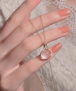 Pink Chalcedony Clavicle Necklace - Luxurious Unique Design, Versatile 2025 Fashion Accessory for Elegant Looks