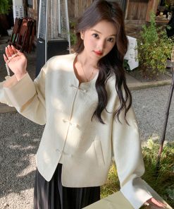 Pink Chinese-Style Women's Coat with National Knot Design, Loose Casual Fit for Spring and Autumn 2025