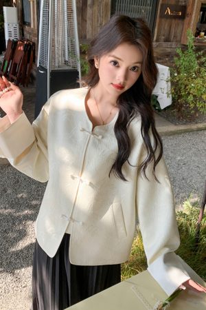 Pink Chinese-Style Women's Coat with National Knot Design, Loose Casual Fit for Spring and Autumn 2025