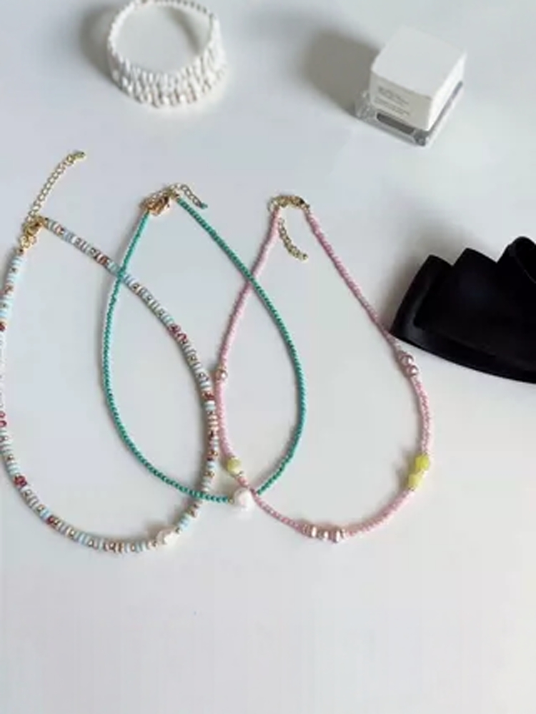 Pink Crystal Necklace for Women with Natural Freshwater Pearls and Turquoise Collarbone Chain - High-End Niche Jewelry Accessory Pink Crystal Necklace for Women with Natural Freshwater Pearls and Turquoise Collarbone Chain - High-End Niche Jewelry Accessory
