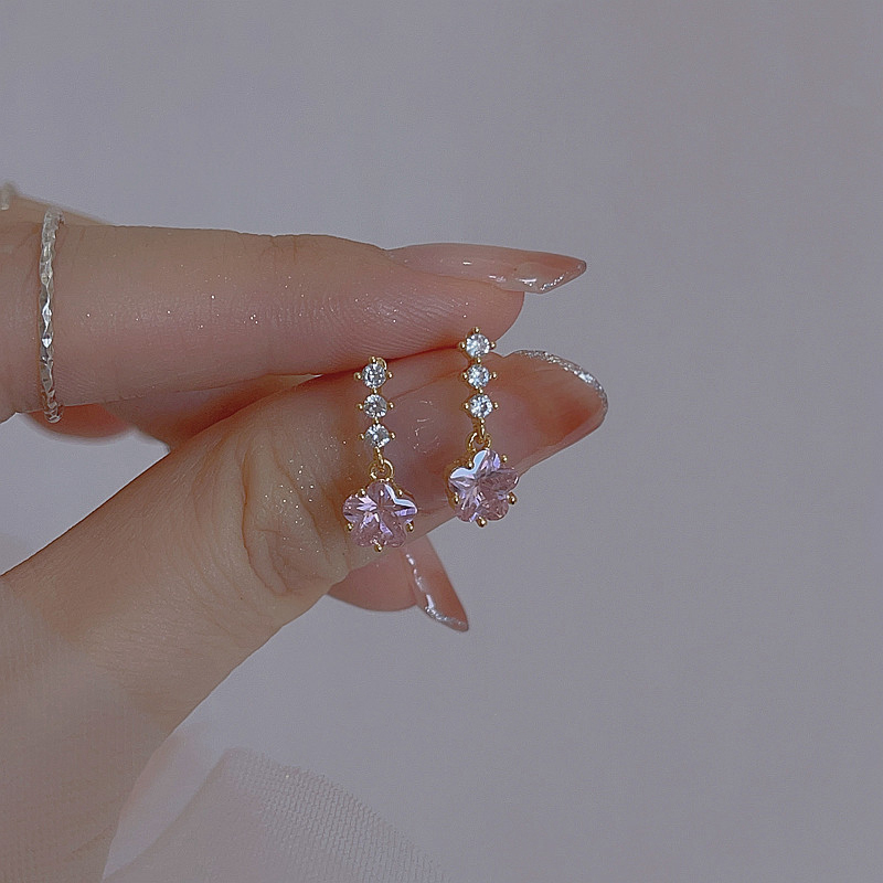 Pink Floral Stud Earrings - High-End Niche Design, Trendy 2025 Accessories for Sweet Temperament Pink Floral Stud Earrings - High-End Niche Design, Trendy 2025 Accessories for Sweet Temperament