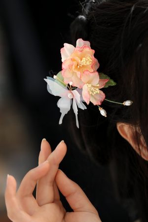 Pink Flower Qipao Hair Comb - Sweet Girl Hanfu Headdress with Butterfly Hairpin, Tang Style Hair Accessory for Elegant Looks