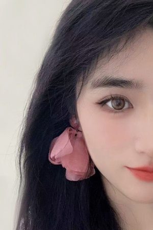 Pink Heart Chiffon Fabric Earrings for Women - Sweet Forest Style, Ultra-Fairy Vacation Vibe, Mosquito Coil Clip Design