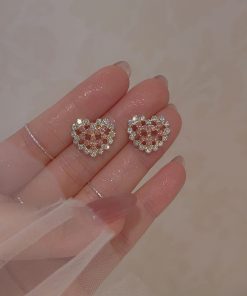 Pink Heart Diamond Stud Earrings for Women, 2025 Trendy Light Luxury Non-Pierced Ear Clips, Sweet Fashion Accessories