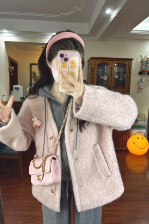 Pink High-End Woolen Coat Women's Casual Hoodie Jacket with Wide-Leg Pants for Winter Fashion