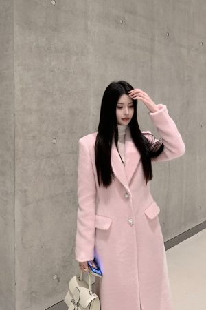 Pink Wool Coat for Women, Waist-Defining Elegant Overcoat, High-End Winter Style, Chic Fashion, Sophisticated Outerwear