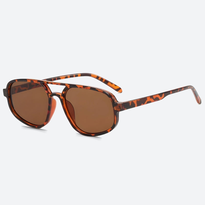 Plaid Autumn Outfit, Fall Vintage Aesthetic Outfits - Vintage Aviator Sunglasses Plaid Autumn Outfit, Fall Vintage Aesthetic Outfits - Vintage Aviator Sunglasses