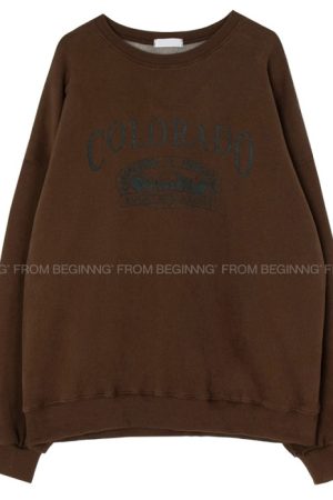 Plum Powder Fleece-Lined Sweatshirt - Loose Fit Winter Sportswear in Korean Style