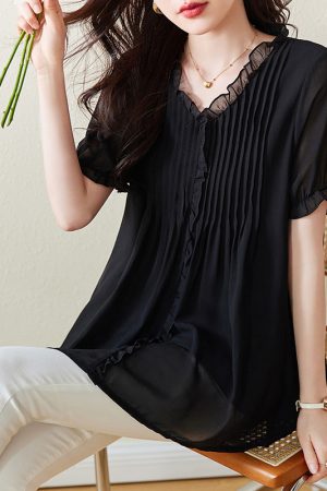 Plus Size Chiffon Short-Sleeve Women's Korean-Style V-Neck Top, Loose Fit Mid-Length Black Shirt for a Slimming Look, Belly Coverage
