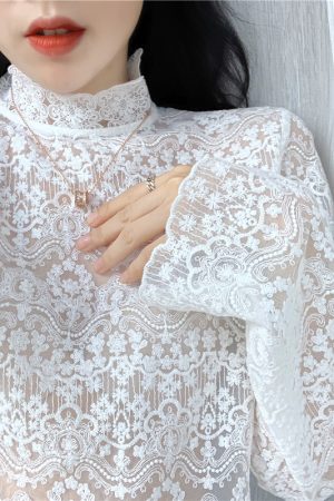 Plus Size Mesh Lace Hollow Sexy Inner Top - Crochet Base Shirt for Women, Autumn 2025 Fashion Trend