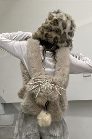 Plush Y2K Spider Backpack - Fluffy Mini Double Shoulder Bag for Women - Autumn Winter Niche Design
