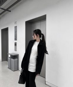 Post-Split Design High-End Knitted Wool Blend Top for Women - Clean Fit Layering Essential