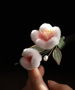 Powder Pink Velvet Floral Hairpin for Girls - Chinese-Style Ancient Hanfu Updo Accessory, Black Sandalwood Detail, Autumn Winter Fashion