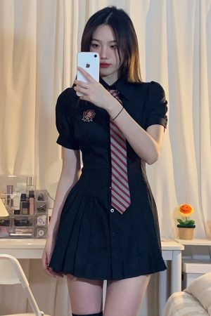 Pudding Bear Waist-Cinching A-Line Short Dress for Women - Striped Pink Spring/Summer Fashion