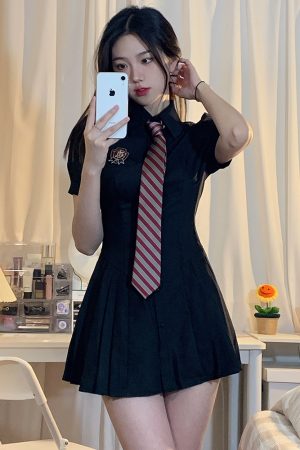 Pudding Bear Waist-Cinching A-Line Short Dress for Women - Striped Pink Spring/Summer Fashion