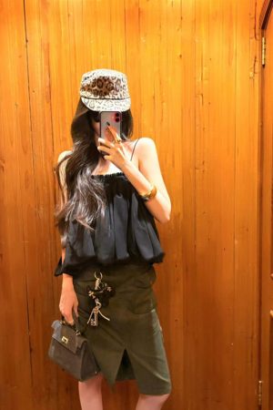 Pumpkin Korean Style Retro Sleeveless Spicy Girl Strapless Top â€“ Loose Fit Women's Fashion