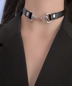 Punk Horseshoe Buckle Choker Necklace for Women - Trendy Whale Tang Design Chain Accessory for Sweet Cool Girls Daily Wear