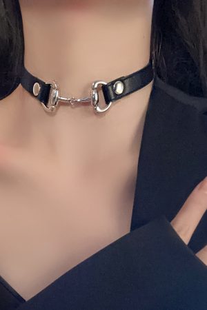 Punk Horseshoe Buckle Choker Necklace for Women - Trendy Whale Tang Design Chain Accessory for Sweet Cool Girls Daily Wear