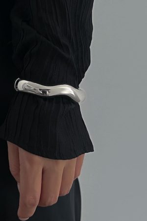 Punk Style Heavy Metal Irregular Open Bracelet - Minimalist Curved Wave Design for European and American Fashion Lovers
