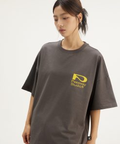 Pure Cotton Short-Sleeve T-Shirt with Logo Print for Youth - Trendy Casual Top for 90s Inspired Fashion Outfits