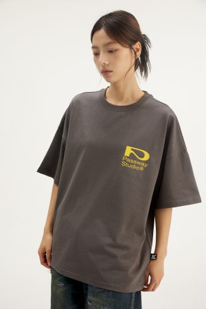 Pure Cotton Short-Sleeve T-Shirt with Logo Print for Youth - Trendy Casual Top for 90s Inspired Fashion Outfits