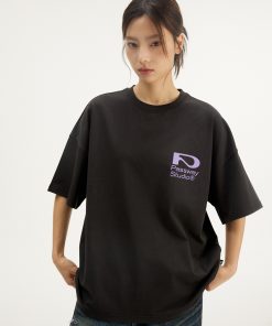 Pure Cotton Short-Sleeve T-Shirt with Logo Print for Youth - Trendy Casual Top for 90s Inspired Fashion Outfits