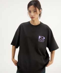 Pure Cotton Short-Sleeve T-Shirt with Logo Print for Youth - Trendy Casual Top for 90s Inspired Fashion Outfits