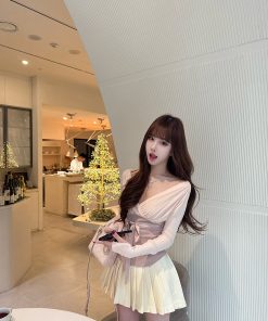 Pure Desire Long Sleeve T-Shirt for Women - V-Neck, Waist-Defined, Spliced Tie Jacket in Ballet/Socialite Style, Chic and Elegant