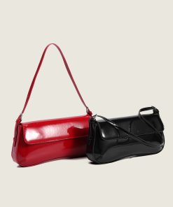 Red Baguette Underarm Bag - 2025 Spring/Summer Retro Flap Shoulder Bag for Commuting and Everyday Fashion