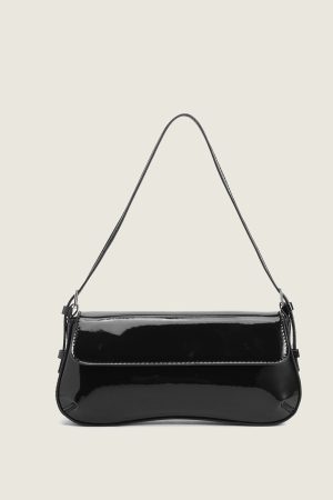 Red Baguette Underarm Bag - 2025 Spring/Summer Retro Flap Shoulder Bag for Commuting and Everyday Fashion