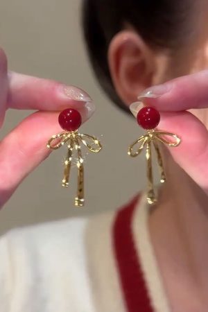 Red Bow Pearl Stud Drop Earrings - Elegant Light Luxury High-End Fashionable Accessories for Versatile Style