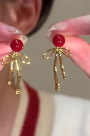 Red Bow Pearl Stud Drop Earrings - Elegant Light Luxury High-End Fashionable Accessories for Versatile Style