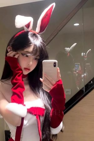 Red Bunny Ear Headband for Women - Sexy Autumn Winter Christmas Hair Accessory for New Year Performance and Costumes