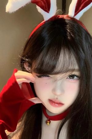 Red Bunny Ear Headband for Women - Sexy Autumn Winter Christmas Hair Accessory for New Year Performance and Costumes