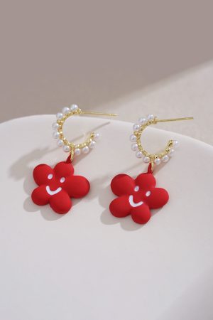 Red Cloud Smile Face Earrings - Elegant Chinese Style National Wind Jewelry for Women - Perfect for New Year Celebrations