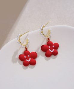 Red Cloud Smile Face Earrings - Elegant Chinese Style National Wind Jewelry for Women - Perfect for New Year Celebrations