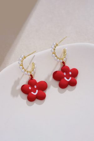 Red Cloud Smile Face Earrings - Elegant Chinese Style National Wind Jewelry for Women - Perfect for New Year Celebrations