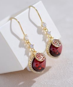 Red Garnet Heart-Shaped Drop Earrings for Women - Retro Winter New Year Versatile High-End Jewelry