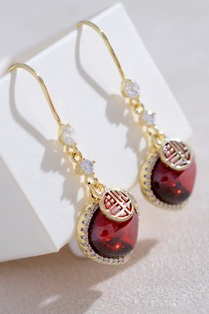 Red Garnet Heart-Shaped Drop Earrings for Women - Retro Winter New Year Versatile High-End Jewelry