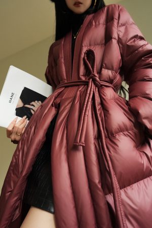 Red Maple Whisper Retro Chinese Style Down Jacket - Minimalist V-Neck Warm Coat for 90s Y2K Fashion