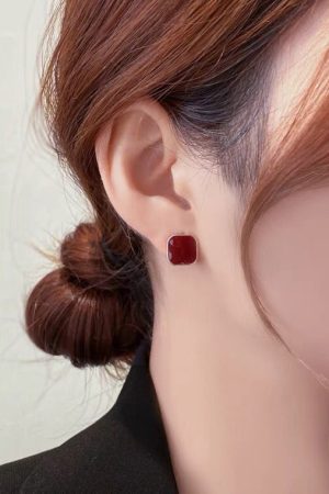 Red Minimalist Stud Earrings for Women, High-End Pure Silver, Versatile Niche Design, Cool Style 2025