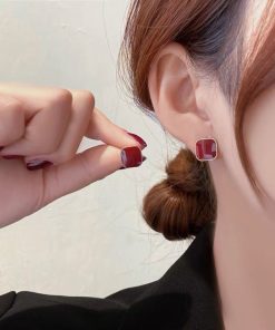 Red Minimalist Stud Earrings for Women, High-End Pure Silver, Versatile Niche Design, Cool Style 2025